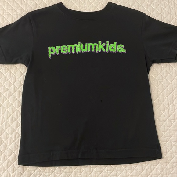 Premium Goods toddler graphic tees - Picture 4 of 5